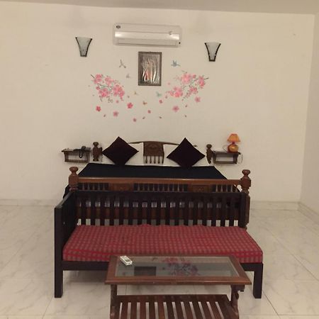 Le Capucin Hotell Pondicherry Exteriör bild