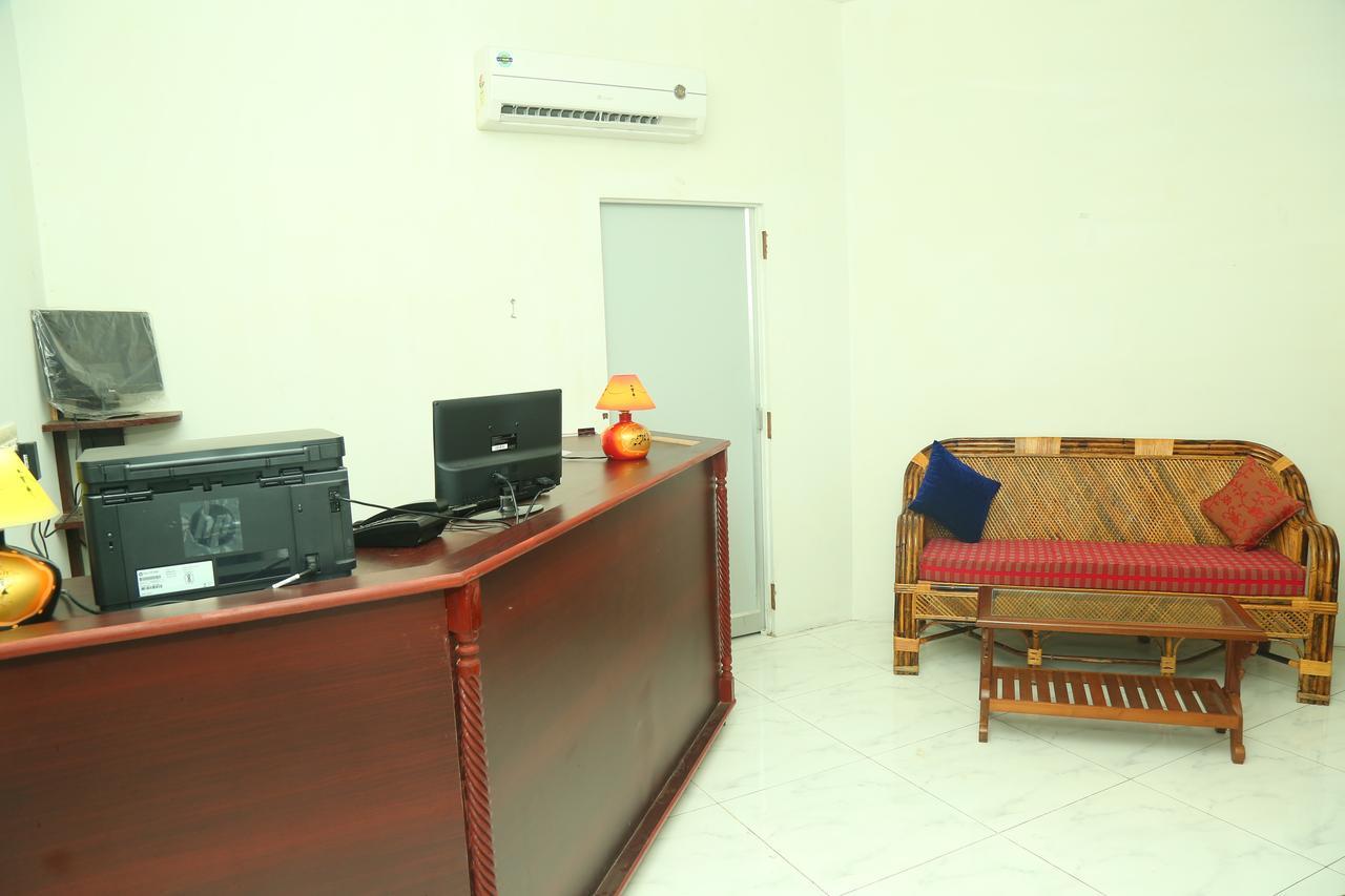 Le Capucin Hotell Pondicherry Exteriör bild