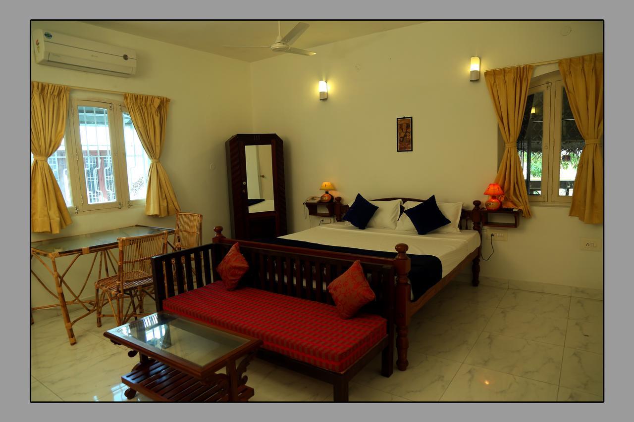 Le Capucin Hotell Pondicherry Exteriör bild
